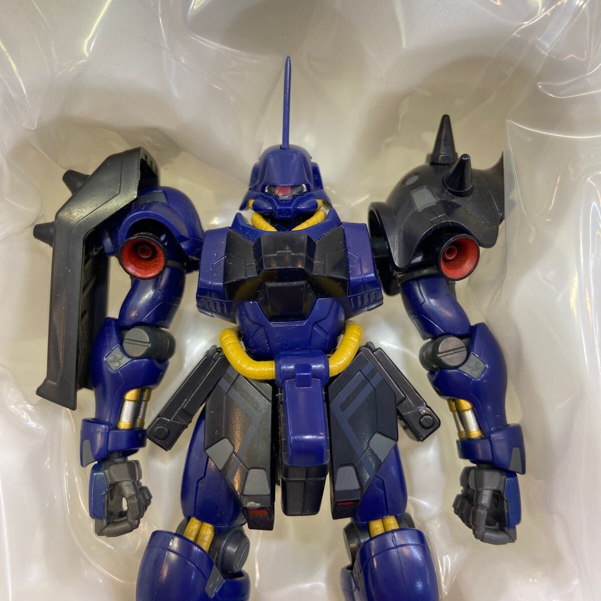 【開封済み】HCM Pro ハイコンプロ 1/200スケール 機動戦士ガンダム 逆襲のシャア ギラドーガ レズンシュナイダー専用機_画像3