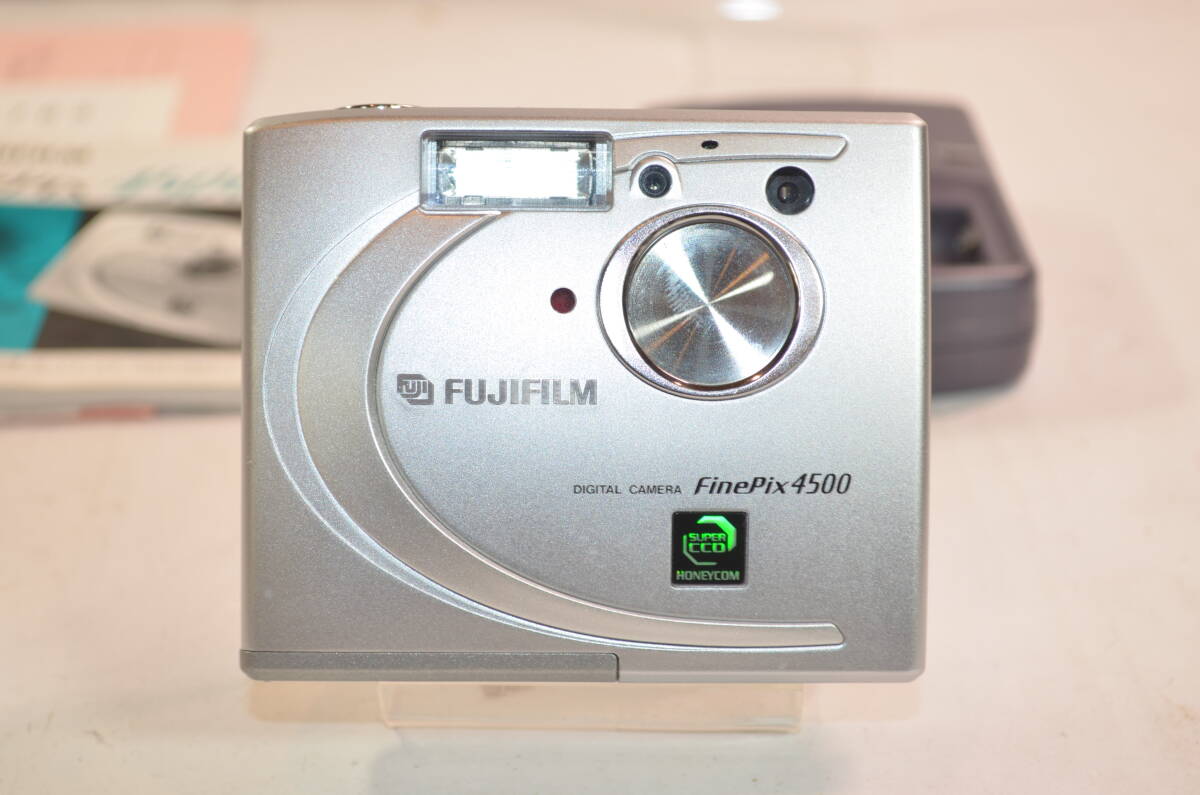 ★美品 動作良好★FUJIFILM フジフイルム FINEPIX 4500 ファインピクス★コンパクトデジタルカメラ デジカメ コンデジ★_画像3