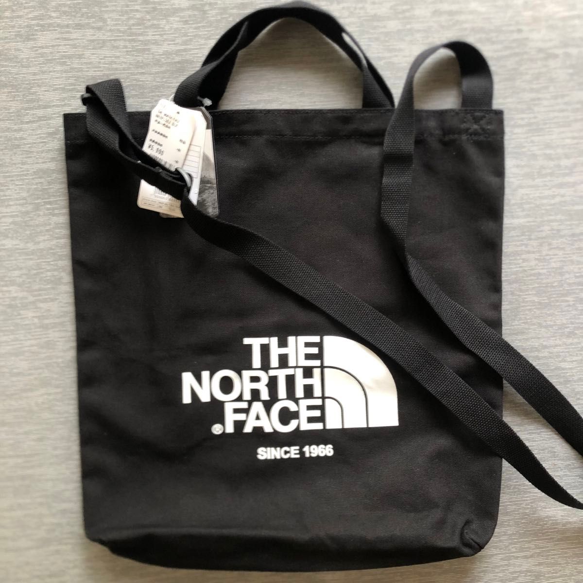 ノースフェイス クロスバッグ ビッグ ロゴ トート バッグ 新品・未使用品　韓国 THE NORTH FACE 2WAYバッグ