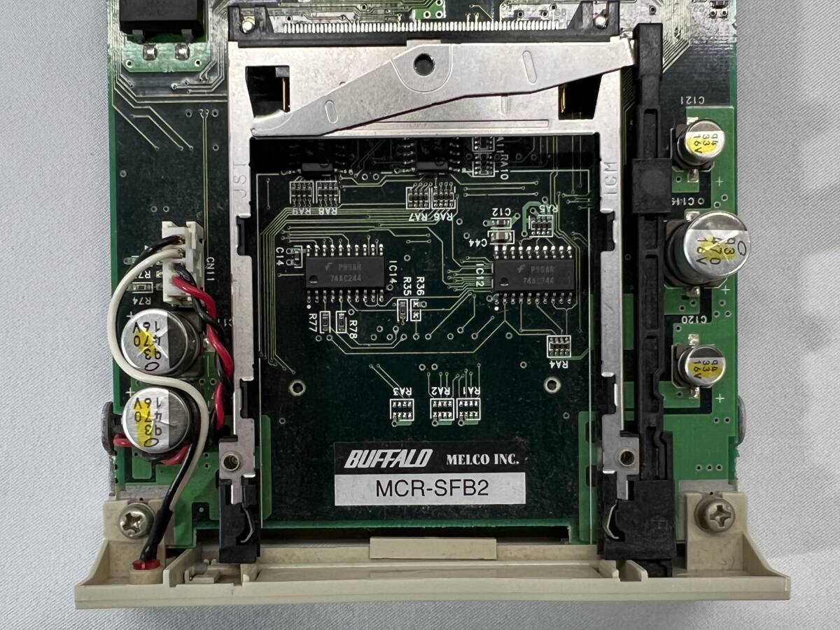 □【未確認/ジャンク扱い】 BUFFALO メルコ MCR-SFB2 SCSI-2 SCSI接続 内蔵 カードリーダ CFリーダ PCカードリーダ □ W02-0516_画像3
