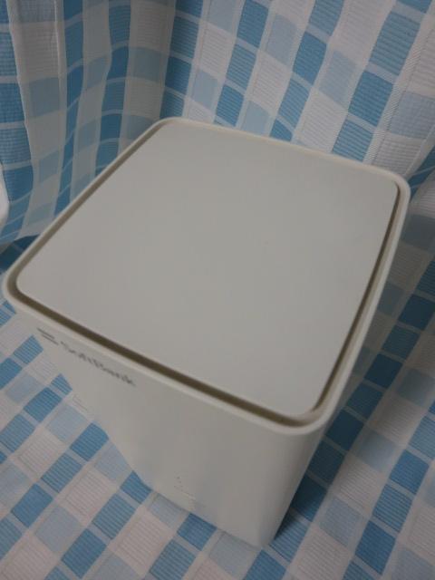 SoftBank Air ターミナル4Plus B610s-77a ジャンク_画像2