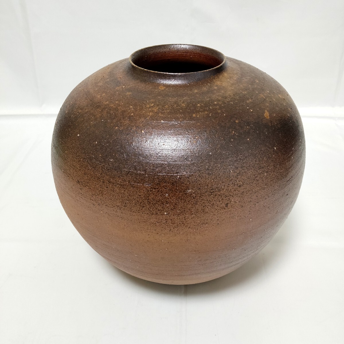 備前焼 窯変 型花器/飾り壺 作家物陶印あり 茶道具 箱なし★時代物 Yahoo!オークション - 備前焼 大型丸壺 大壺 高さ23cm 胴幅23cm