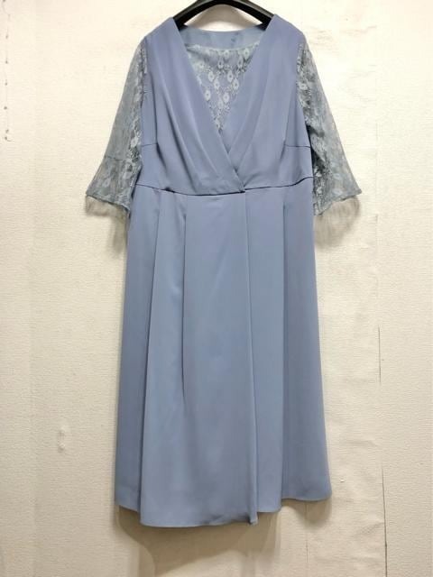 新品☆5Lブルー系レース切替ワンピドレス♪アシメ前開き 新品☆5Lブルー系レース切替ワンピドレス♪アシメ前開き