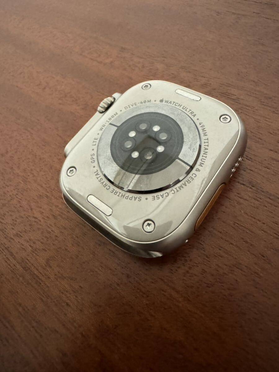 Apple Watch ultra2 （本体と純正レザーリンクの組み合わせ）_画像8