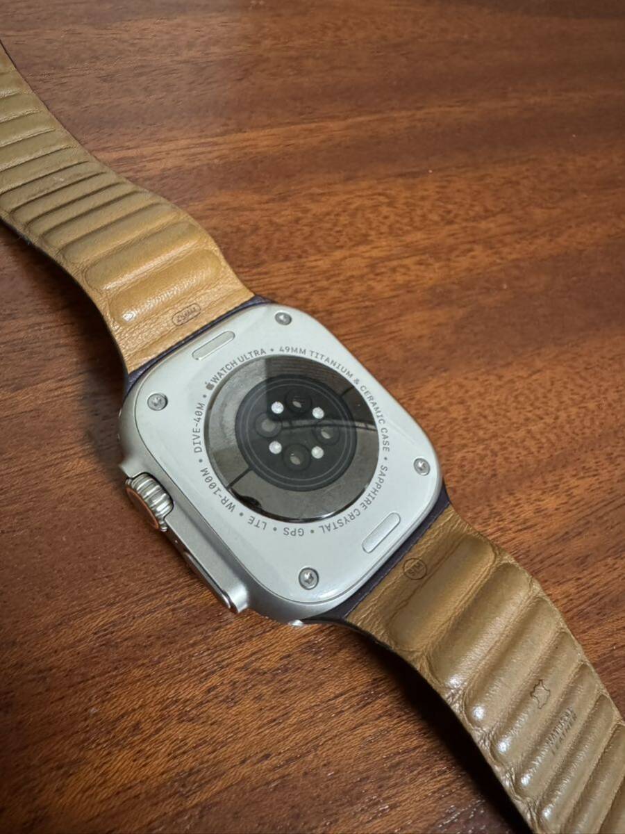 Apple Watch ultra2 （本体と純正レザーリンクの組み合わせ）_画像3