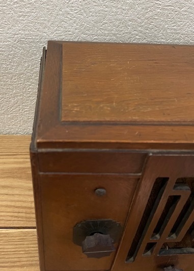 昭和レトロ ナナオラ 七欧無線電気商会 木製真空管ラジオ 未確認 未整備品 ジャンク アンティークレトロなインテリアディスプレイの画像9