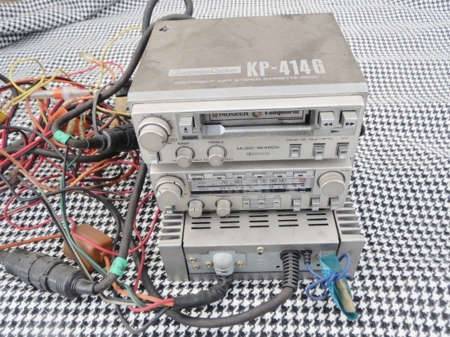 昭和　当時物　旧車　カセットデッキ パイオニア ロンサムカーボーイ KP-414G　ステレオアンプ　GM-D8　カーオーディオ　レトロ_画像1