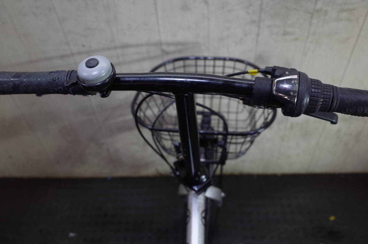 人気良品！JEEP 20インチ シマノ6速 BAA 折り畳み自転車 SILVER_画像3