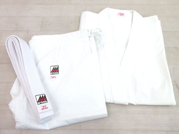  postage 300 jpy ( tax included )#ba278#mitsubosi karate uniform 3 point set white 3 number 9240 jpy corresponding [sin ok ]