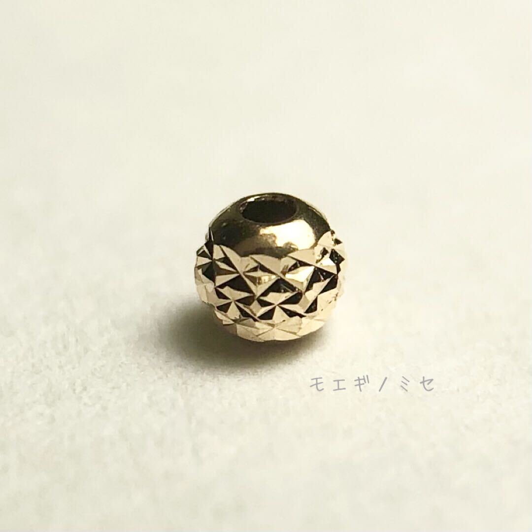 18金ビーズ2.3mm 1個売り　日本製 k18 アクセサリーパーツ 18k 素材 きらきらカットビーズ ハンドメイド　粒売り カット入りビーズ_画像3