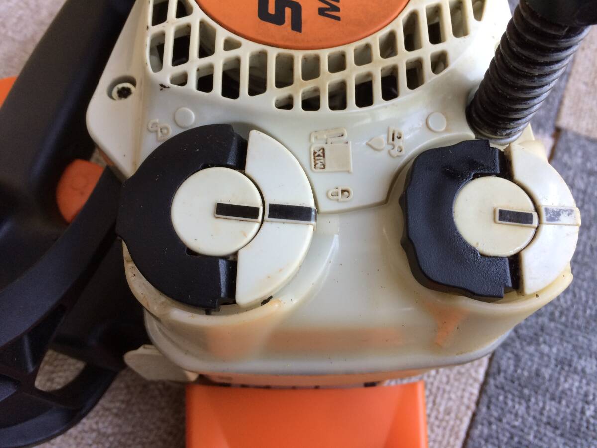 STIHL　　スチール　MS150TC 動作良好　_使いやすいタンクキャップ