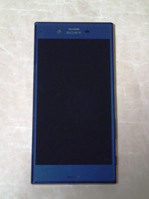 〈 docomo スマートフォン XPERIA XZ SO-01J FB 〉_画像1