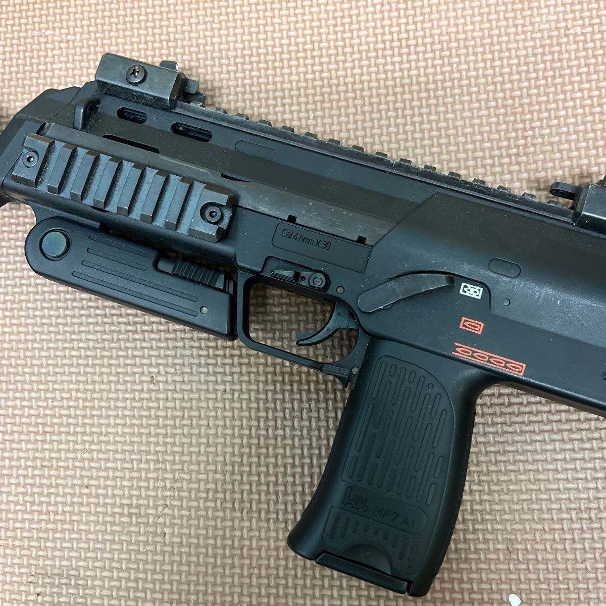 *[SP710] Tokyo Marui MP7A1 газ свободный затвор вспомогательный механизм gun электрооружие газовый пистолет Cal.4.6mm×30 ASGK