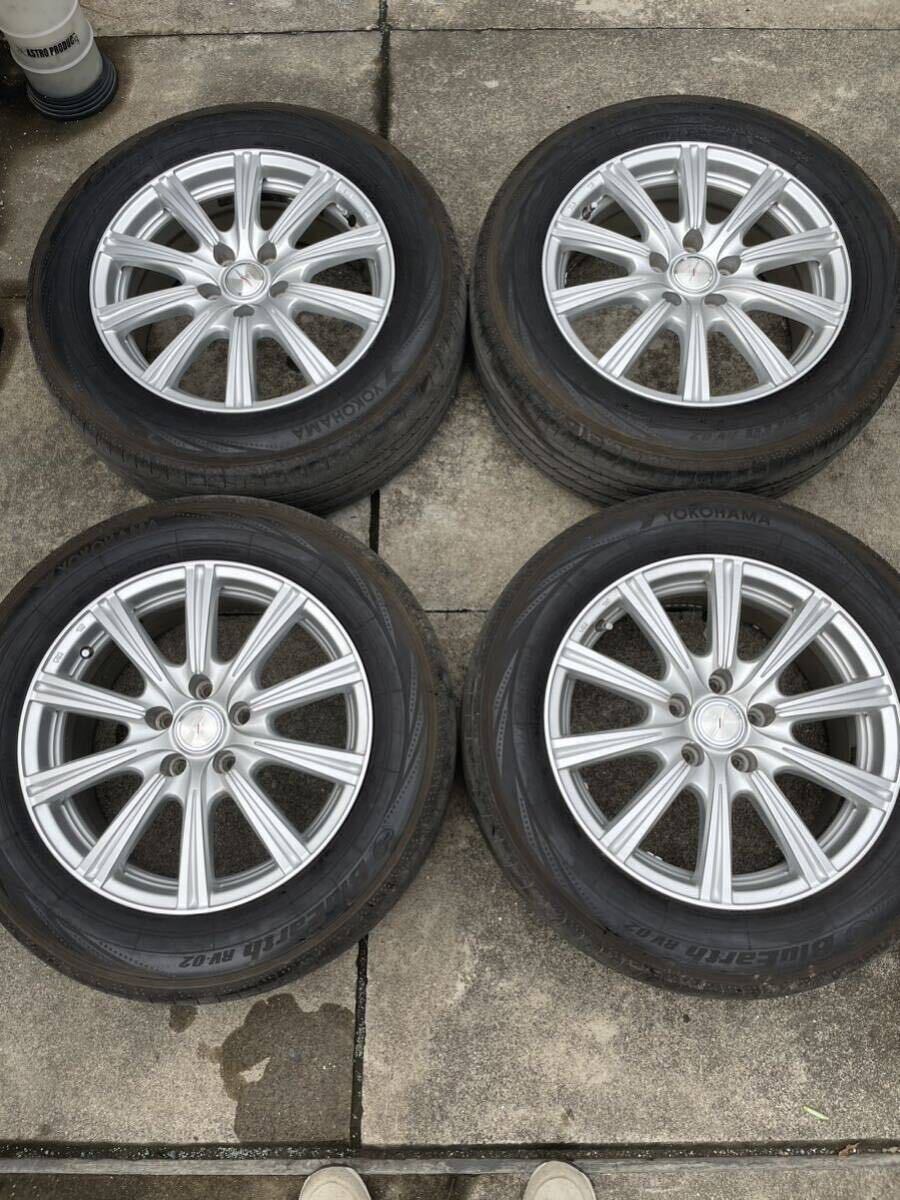 ヨコハマRV02 225/60R17 ウェッズ　ジョーカー17インチ7J 5-114.3 インセット40 30アルファードに使用_画像1