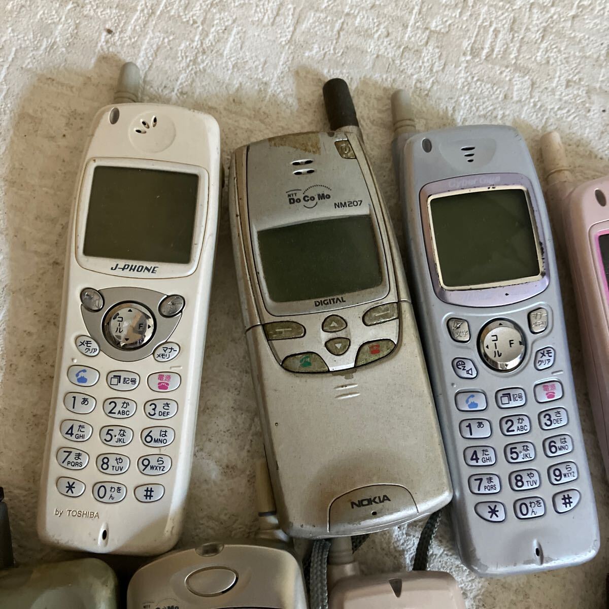 e403-60 ジャンク 携帯 ケイタイ ガラケー ポケベル 充電器 e403-60 ジャンク 携帯 ケイタイ ガラケー ポケベル 充電器