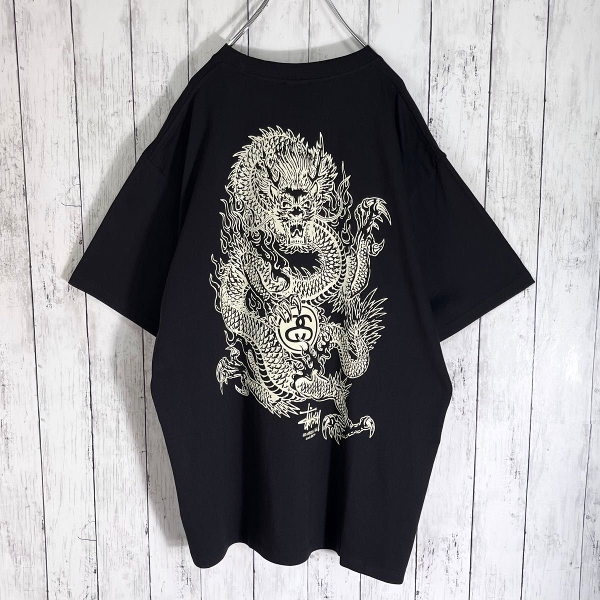 新品未使用】【両面プリント】ステューシー ドラゴン Tシャツ L 新品未使用】【両面プリント】ステューシー ドラゴン Tシャツ L