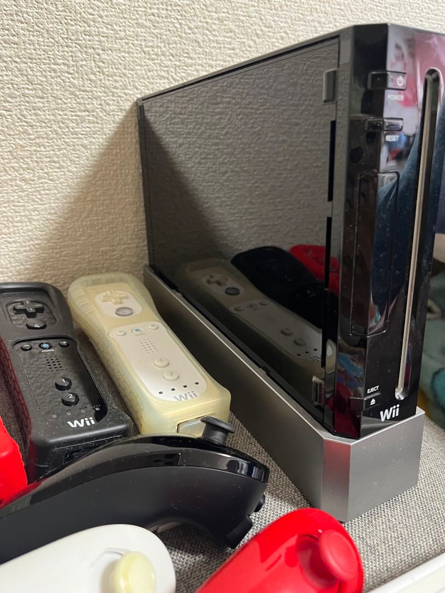 Wii 本体 ソフト 任天堂 ゲーム リモコン4本｜Yahoo!フリマ（旧
