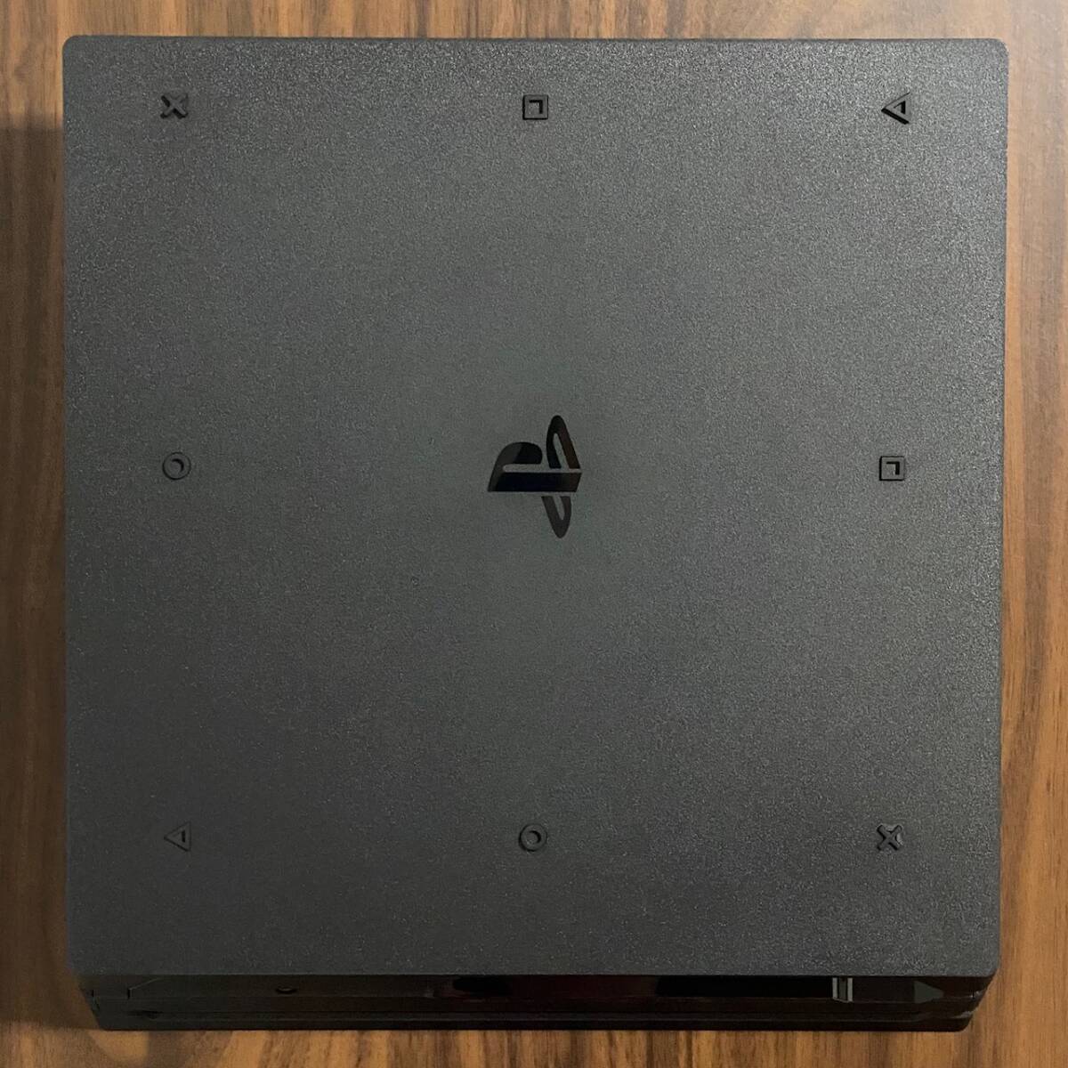 SONY PlayStation 4 Pro 本体 1TB CUH-7000B PS4 プロ ソニー プレイステーション4 ジェットブラック 黒_画像7