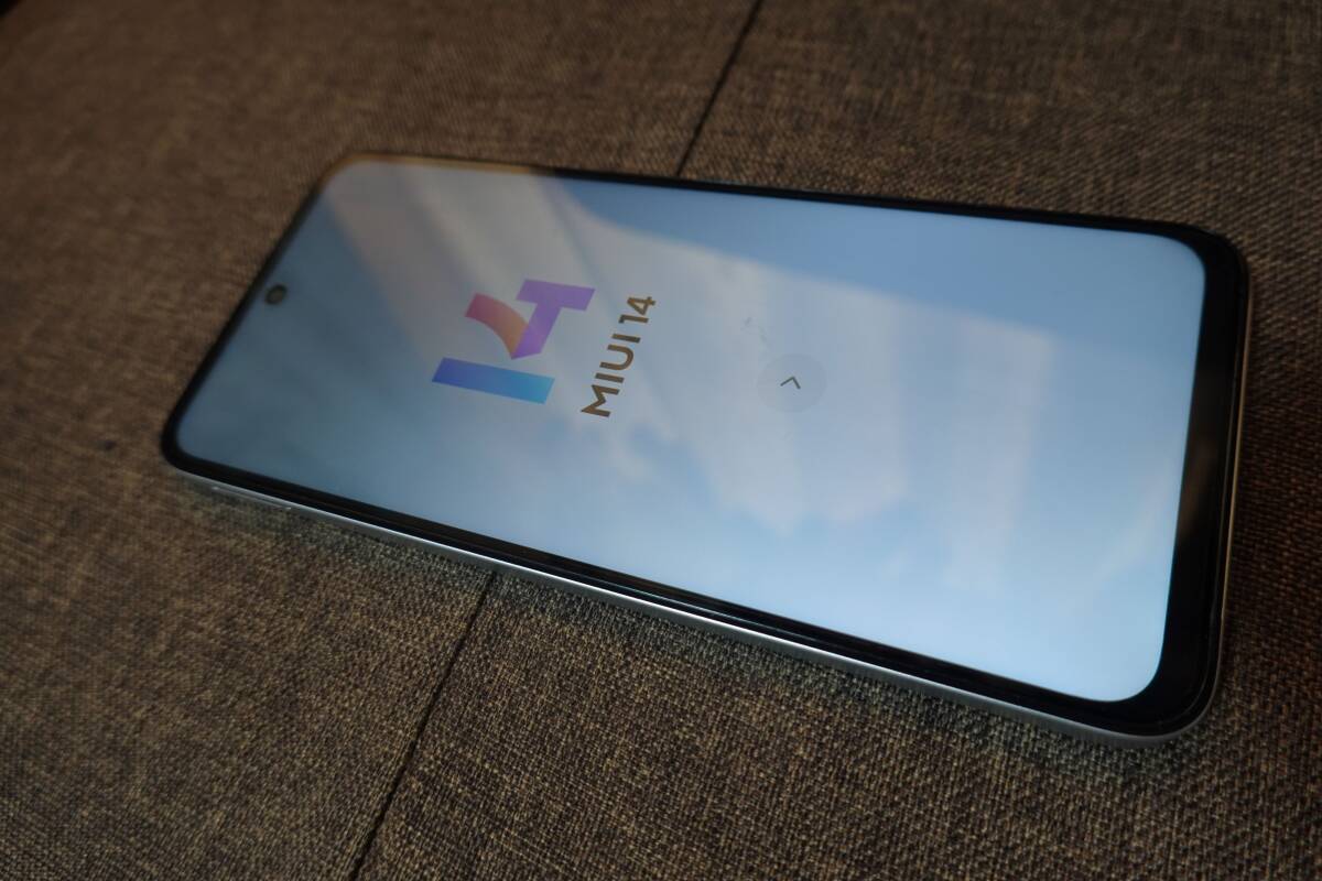 Xiaomi Redmi 12 5G XIG03 XIG03SSA ポーラーシルバー_画像10
