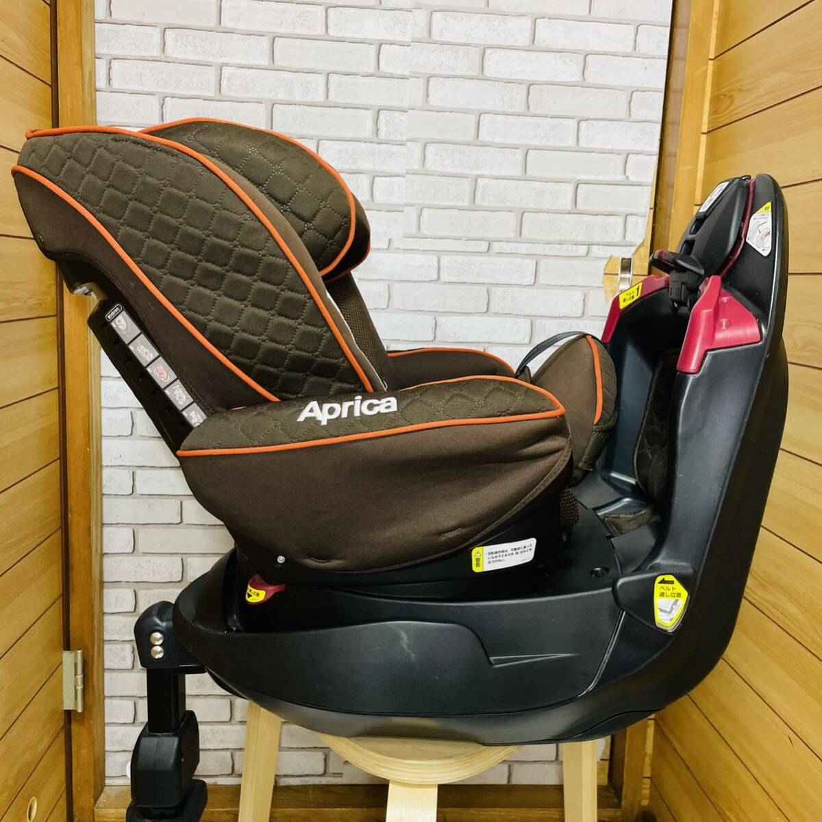  prompt decision use 5 months beautiful goods Aprica Furadia Glo u premium child seat postage included 5100 jpy . discounted lavatory settled Aprica