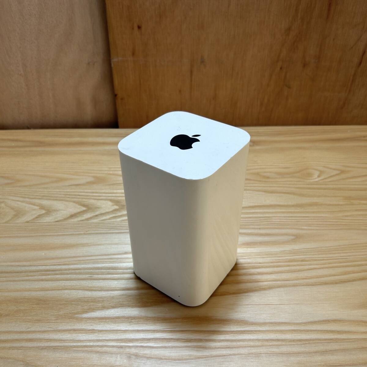 ☆Apple アップル AirMac Time Capsule タイムカプセル A1470 ルーター ネットワーク機器(中古品/現状品/保管品)☆の画像1