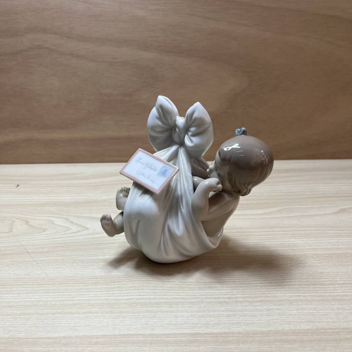 ☆LLADRO リアドロ 陶器人形 ドール 女の子 西洋陶磁 置物 インテリア(中古品/現状品/保管品)☆ の画像1