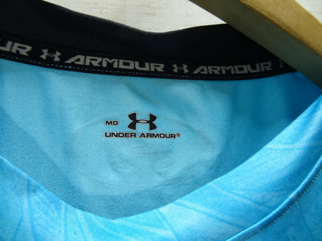 全国送料無料 アンダーアーマー UNDER ARMOUR メンズ ポリ84%ウレタン16％ ノースリーブ コンプレッション 柄入り水色スポーツTシャツ MD_画像2