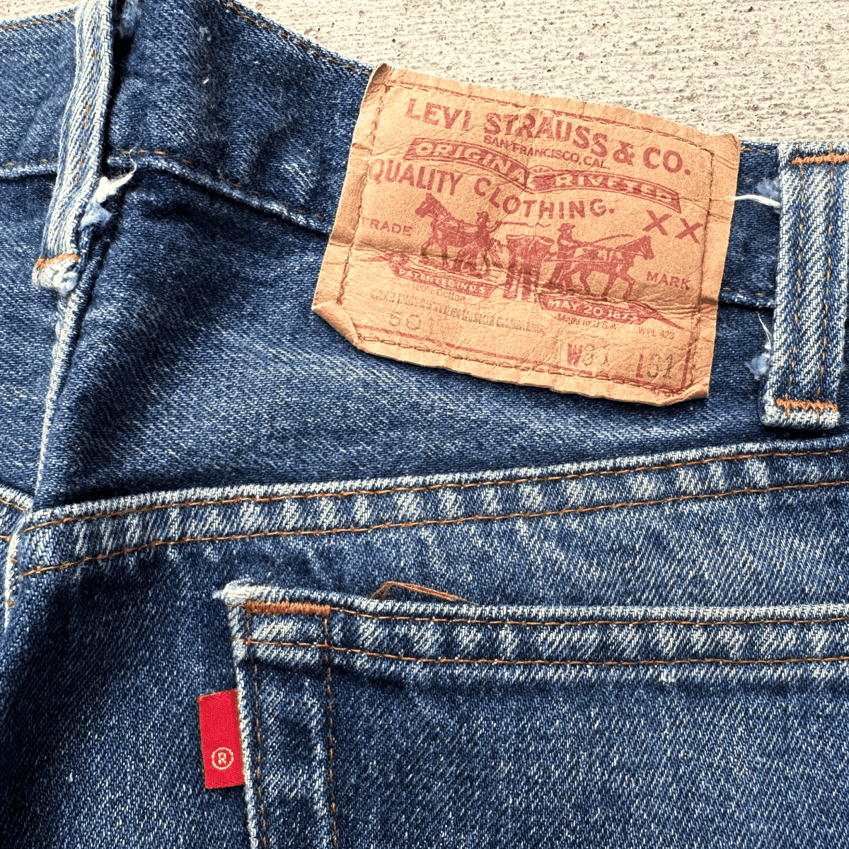 ハチマル 米国製 80s オリジナル Levi’s 501 W31(W30) CARE入り紙パッチ 金脇割り ビンテージ 1980年代 中古 ジーンズ アメリカUSA製_画像3