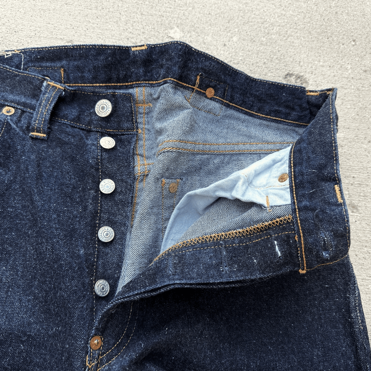 バレンシア工場製 1937年モデル LEVI'S 201XX 201-0003 W35(W32 バレンシア工場製 1937年モデル LEVI'S 201XX 201-0003 W35(W32