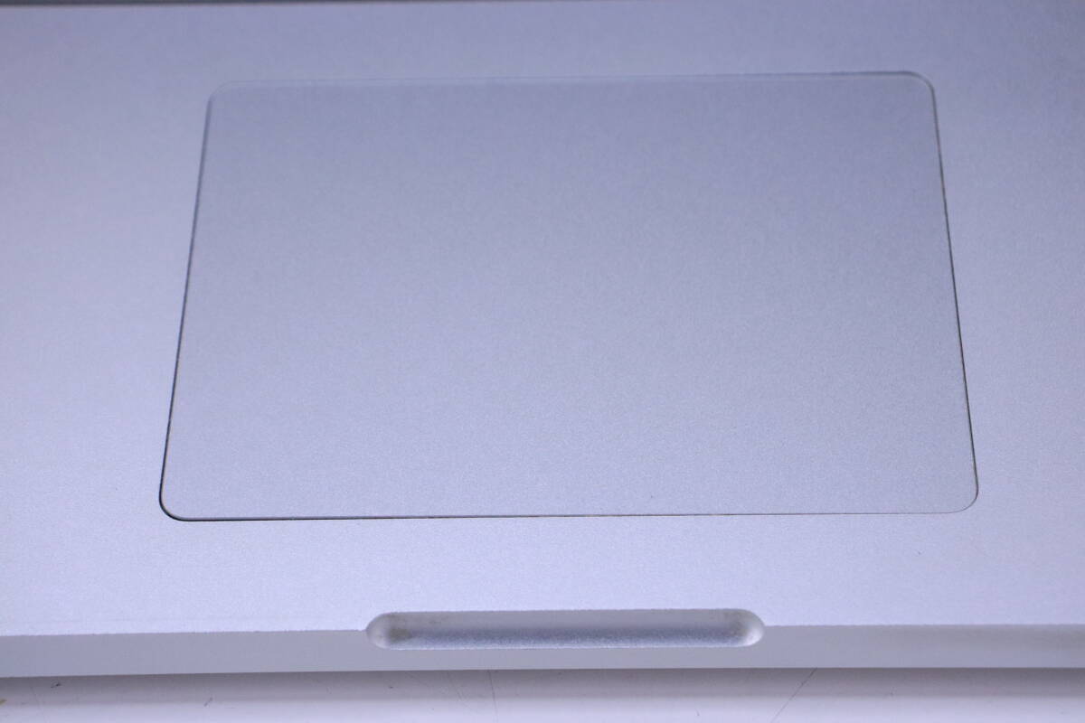 PC筐体 アップル ノートパソコン MacBook Pro A1286 初期化されています OS無し アダプタ付き 中古現状品■(F9339)_画像6