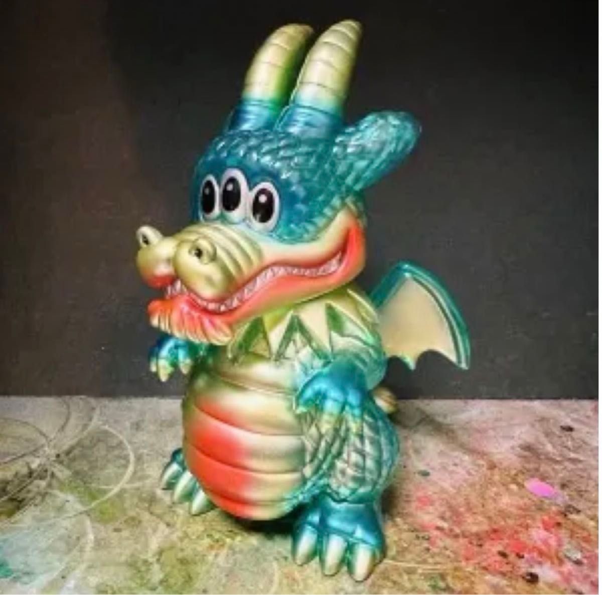 三眼龍神】カームドラゴン(クリアエメラルド)アートジャンキー 三眼龍神】カームドラゴン(クリアエメラルド)アートジャンキー