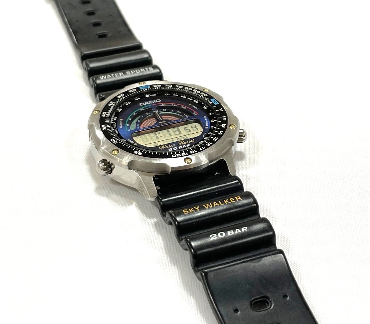 ☆希少 電池交換済み CASIO SKY WALKER カシオ スカイウォーカー SKY-1100 シルバー × ブラック デジタル ヴィンテージ 腕時計の画像7