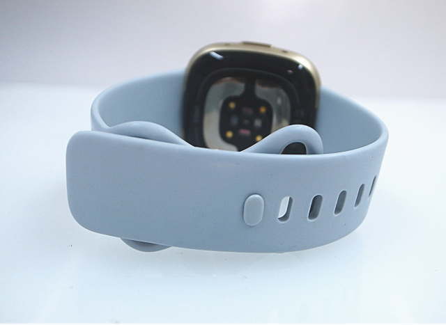  Fit bit смарт-часы fitbit sense 2 FB521GLBM-FRCJK голубой Mist | Gold утиль 