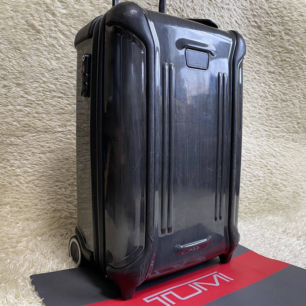 1円 極美品 TUMI トゥミ メンズ ビジネス キャリーケース VAPOR スーツケース ロック付 旅行 トラベル 2輪 機内持込 20インチ ブラック 黒_画像1