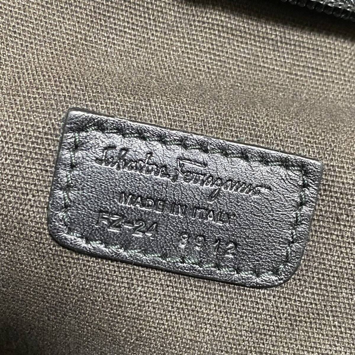 1円 極美品 Salvatore Ferragamo フェラガモ メンズ ビジネスバッグ ブリーフケース 2way ショルダー レザー ブラック ロゴ PCケース A4可_画像9