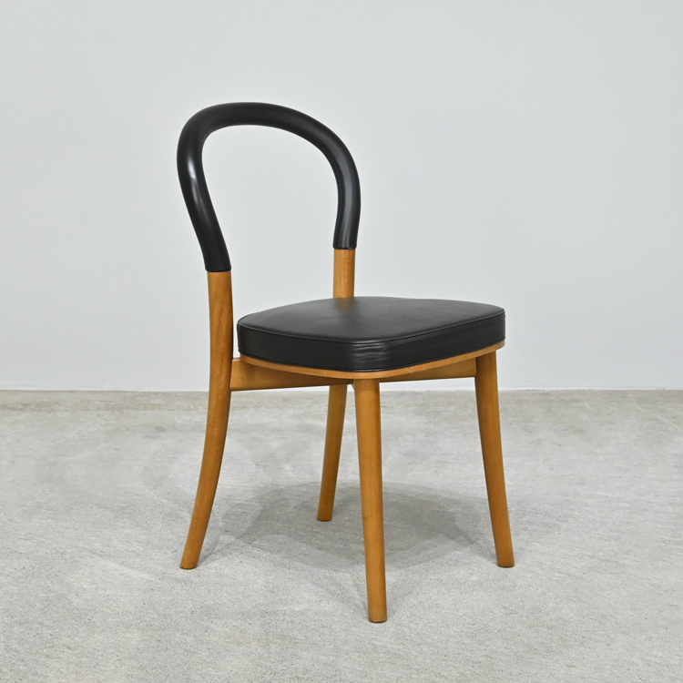 Yahoo!オークション - Cassina “Goteborg” 本革 サイドチェア Yahoo!オークション - Cassina “Goteborg” 本革 サイドチェア