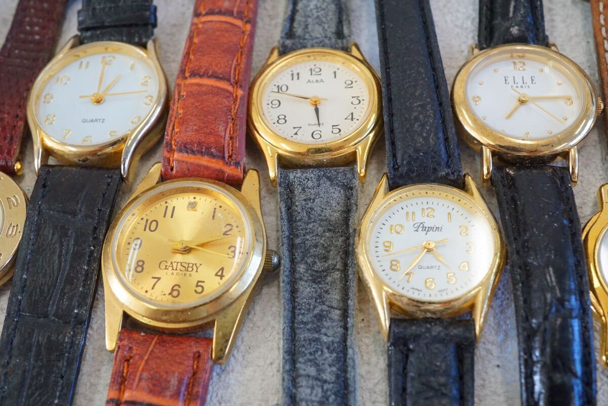 F564 ゴールドカラー 腕時計 20点セット メンズ レディース アクセサリー クォーツ 大量 まとめて おまとめ まとめ売り 不動品の画像5