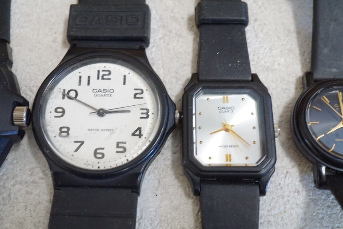 F829 CASIO/カシオ クォーツ メンズ レディース 腕時計 9点セット アクセサリー 大量 まとめて おまとめ まとめ売り 不動品_画像4
