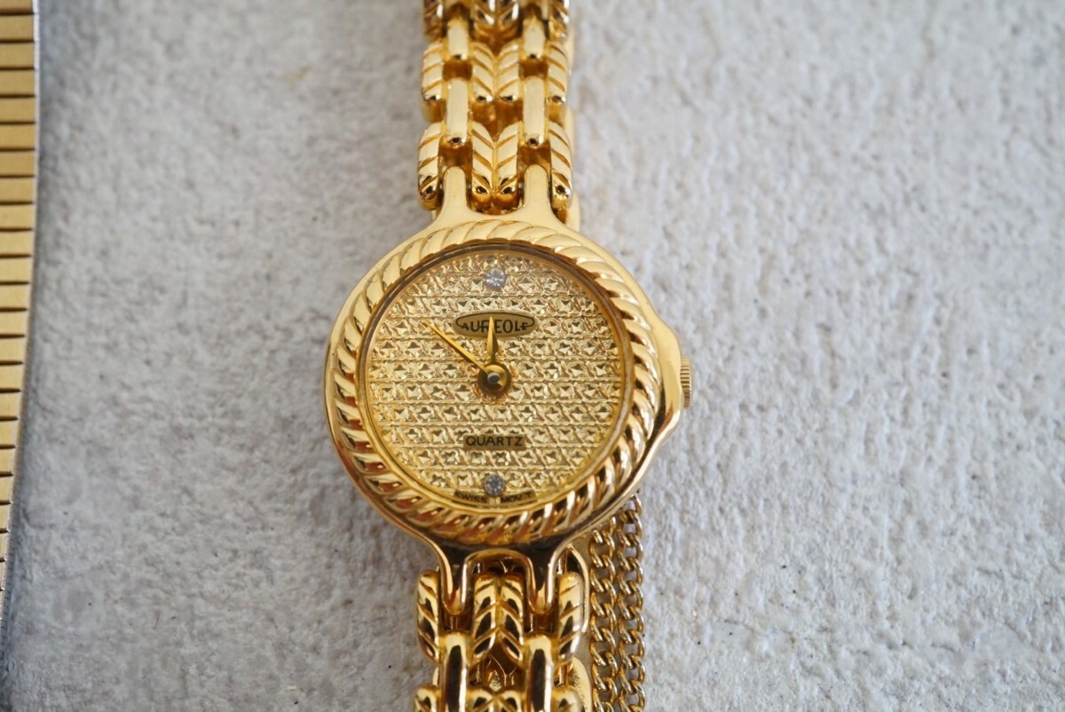 F898 Швейцария производства /SWISSmo The ik опал содержит наручные часы Gold цвет аксессуары кварц много совместно . суммировать продажа комплектом неподвижный товар 