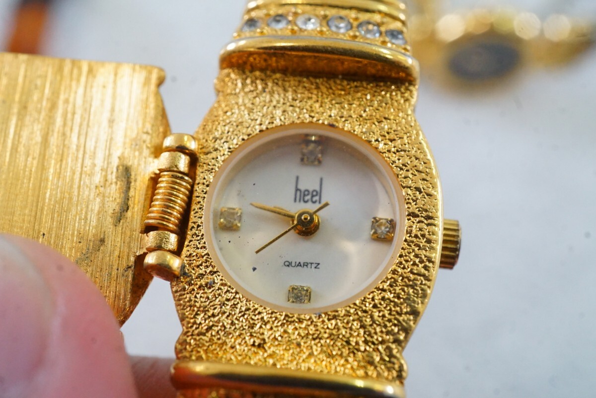 F1045 панцирь черепахи серия Gold цвет наручные часы 4 позиций комплект Vintage аксессуары кварц много совместно . суммировать продажа комплектом различный неподвижный товар 