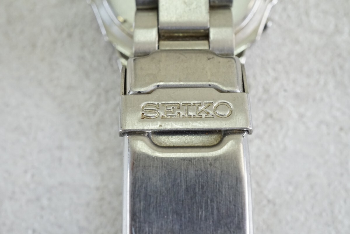 F1129 SEIKO/セイコー クロノグラフ 青文字盤 カレンダー メンズ 腕時計 ブランド アクセサリー クォーツ ヴィンテージ 不動品_画像5