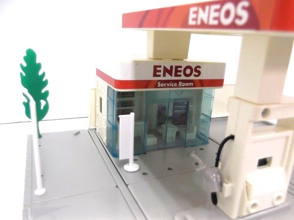 トミカタウン ガソリンスタンド ENEOS エネオス プラキッズ付き TAKARA TOMY/60サイズ_画像4