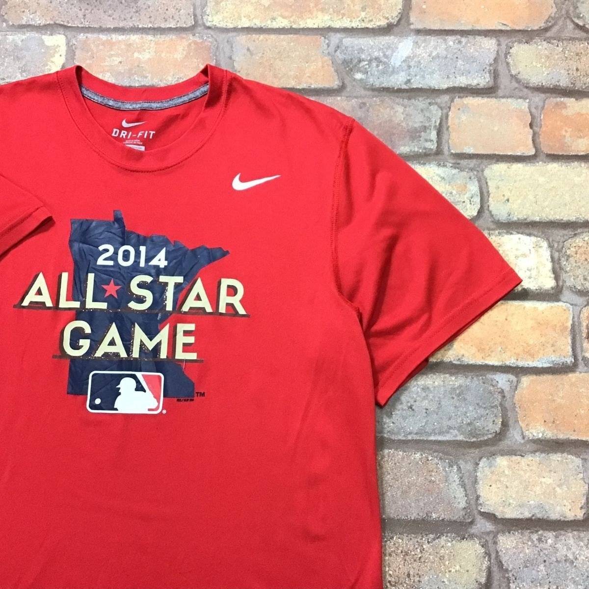 ME1-970★オフィシャル★USA買付商品★NIKE【MLB 2014 ALL STAR GAME】DRI-FIT 半袖 Tシャツ【メンズ M】赤 野球 メジャー 古着 吸湿速乾_画像8