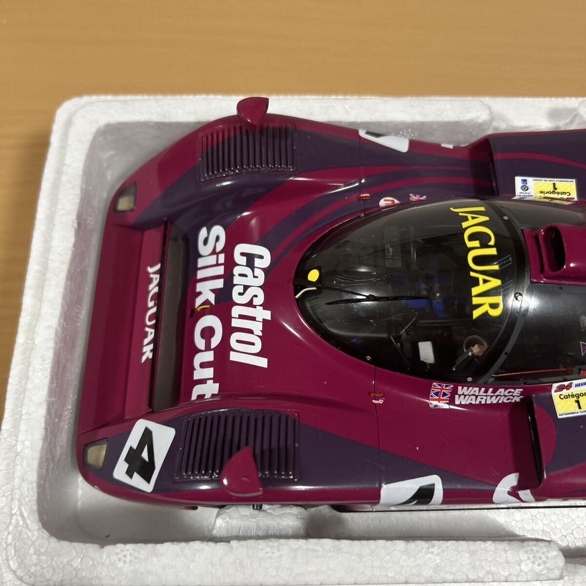 難あり　Spark スパーク 1/18 Jaguar ジャガー XJR14 ルマン LM 24時間 テストカー 1991 #4_画像3