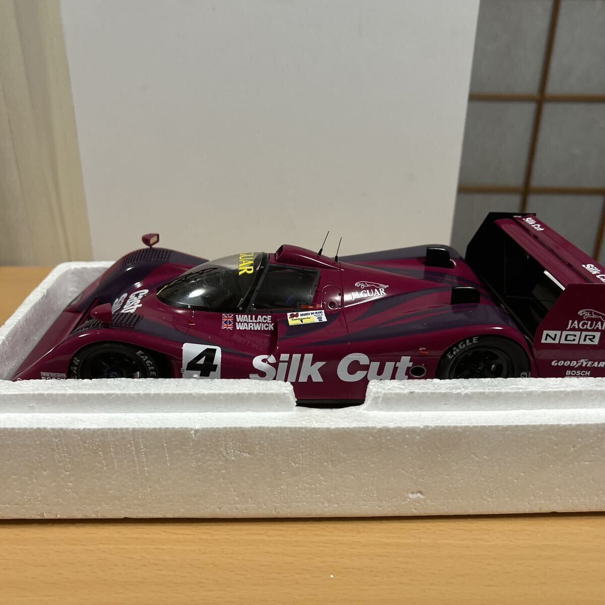 難あり　Spark スパーク 1/18 Jaguar ジャガー XJR14 ルマン LM 24時間 テストカー 1991 #4_画像5