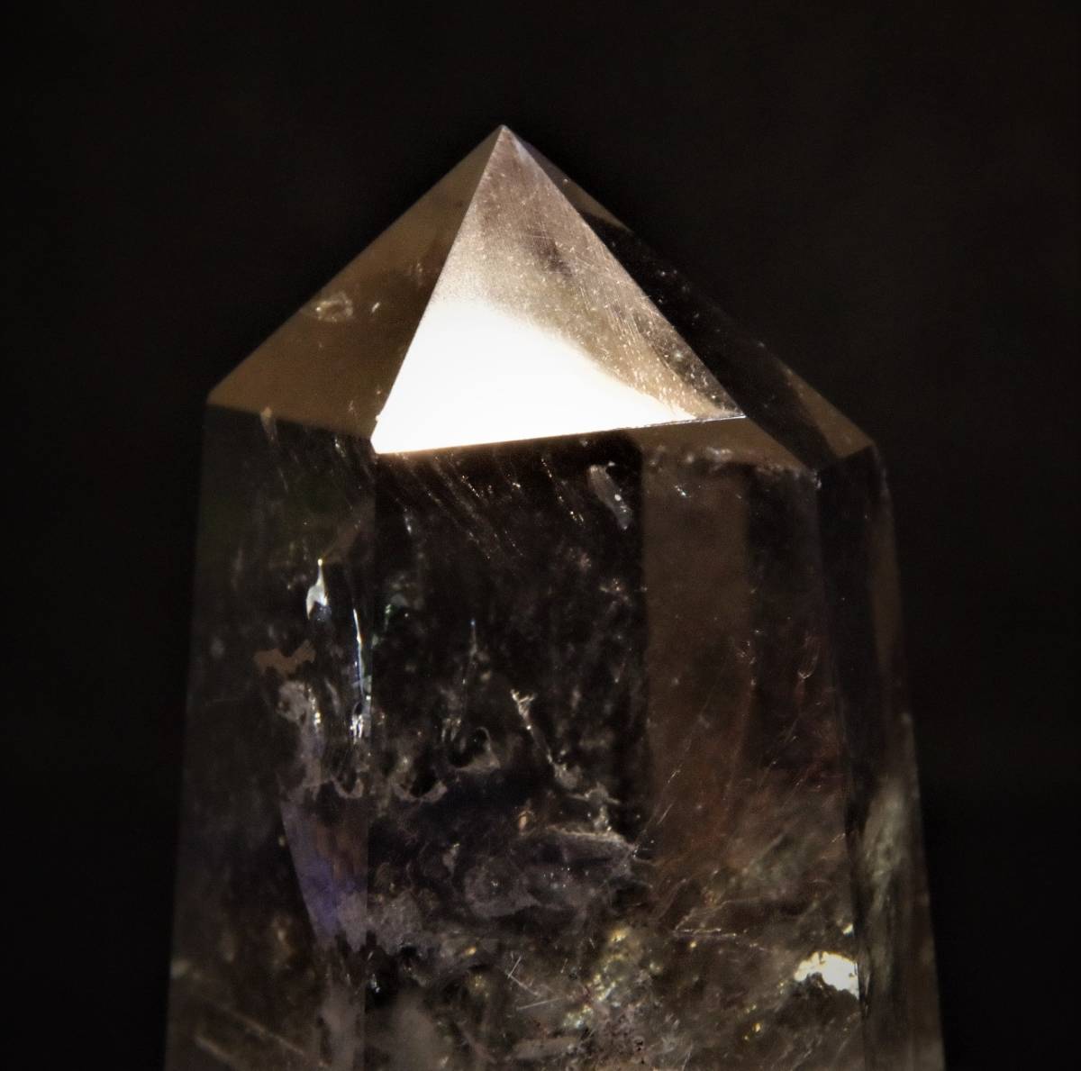 天然石 265ｇブラジル産水晶 ポイント（六角柱）パワーストーン　クリスタル一本剣 【即決送込】