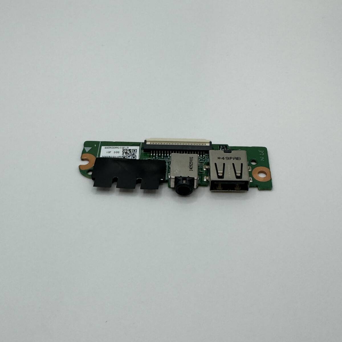 【返金保証】 修理用パーツ イヤホン USB ポートボード / PC-LE150T2W-H2 純正取外し品 （405074）