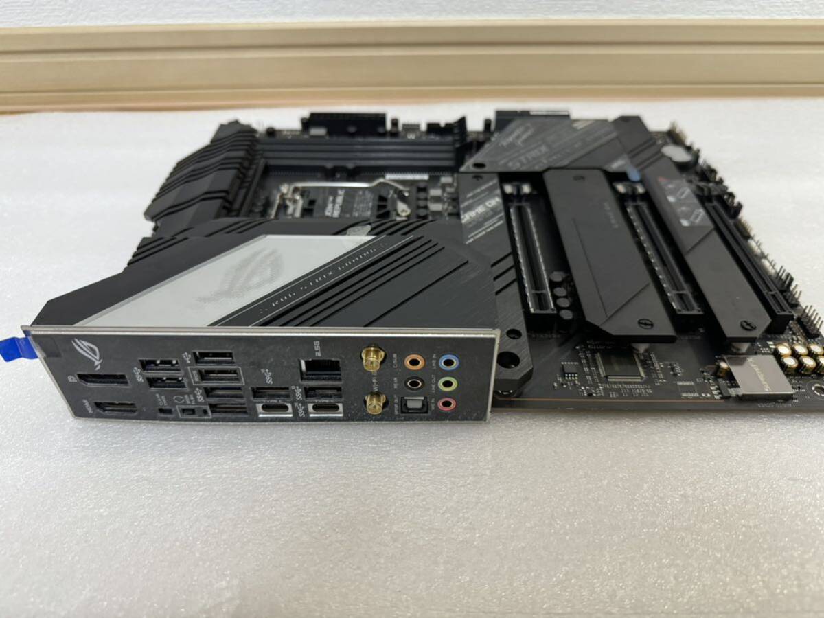 ASUS マザーボード ROG STRIX Z590-F GAMING WIFI / ATX / DDR4 / LGA1200_画像7