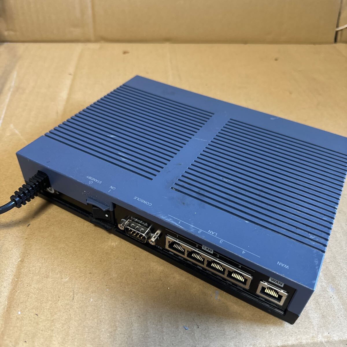 （04）中古YAMAHA ギガアクセスVPNルーター RTX32 現状渡し品_画像3