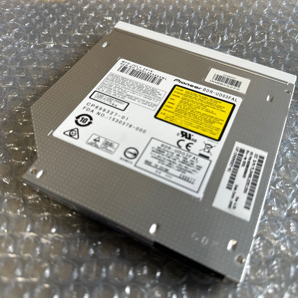 （M-140）Pioneer BDR-UD03FAL Blu-rayドライブ ブルーレイドライブ パイオニア 9.5mm_画像3